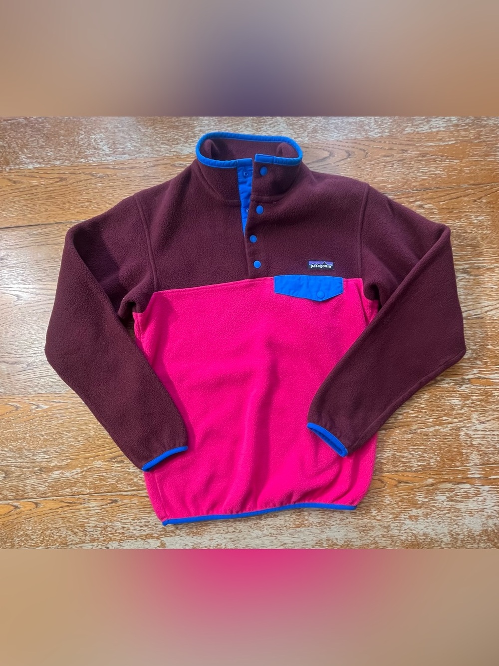 Patagonia Synchilla Snap-T Fleece PulloverRadiant Magenta/Dark Currant Size XS
